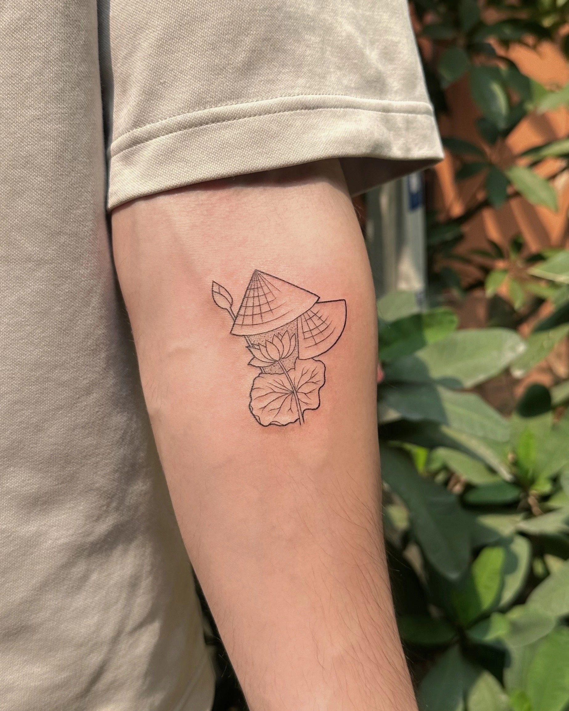 1752443297-vietnam-non-la-conical-hat-trip-memory-travel-souvenir-tattoo-1