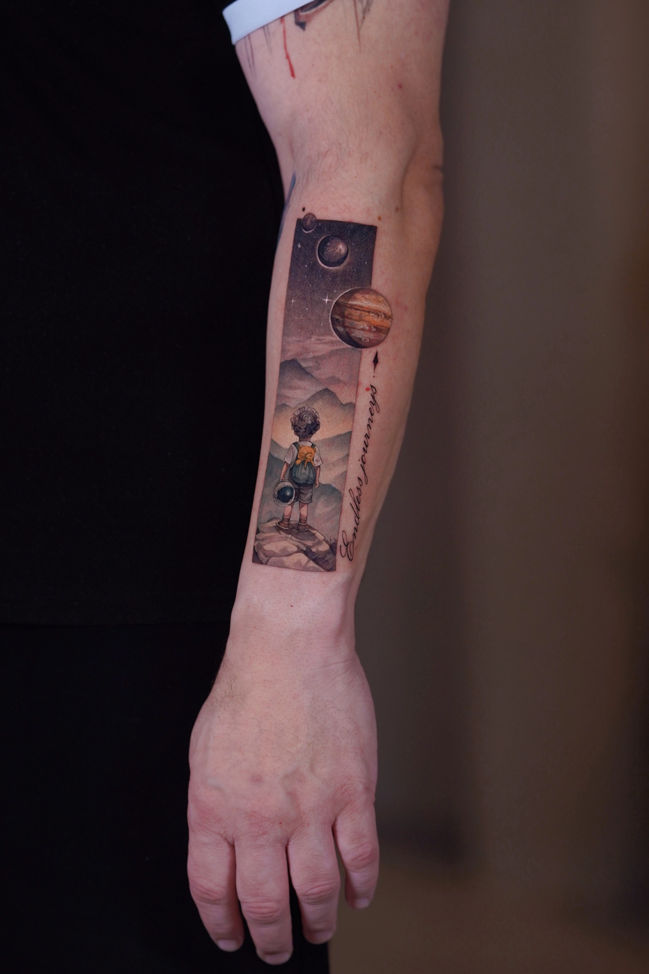 1768814767-1768813290-astronaut-dream-frame-tattoo-1jpg