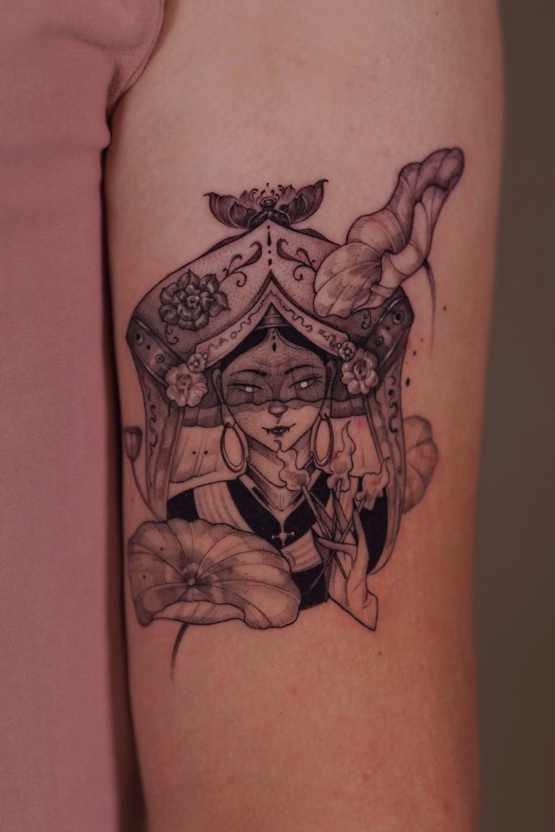 1768814853-black-grey-traditional-vietnamese-lady-lotus-tattoo-1-fotor-20260119162433